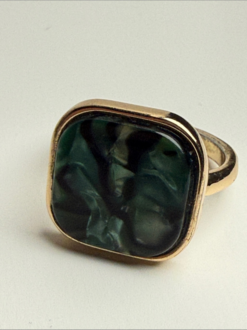 Gold-Tone Ring with Dark Green faux Marbled Stone fashion ring size 9